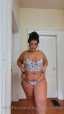 Bigbootybitch24 Flaunts Her Huge Ass In A Thong