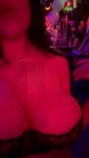 Boobsandbeef Getting Horny In The Bar