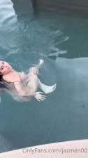 Big Tits Jazmen Jafar Swims Naked