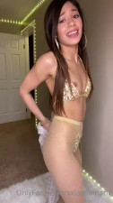 Xxlayna Marie Strips And Sucks A Dildo