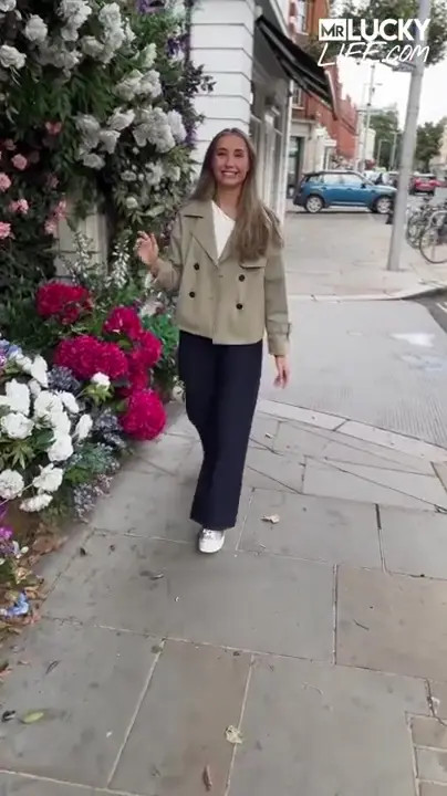 Lillian Phillips Lights Up London With Mr. Lucky - ePornLeak