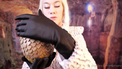 Gingerasmr As Daenerys Slowly Strips Naked