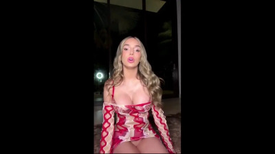Lyna Perez Teases Fans In Livestream