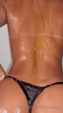 Annabgo Shows Wet Ass While Blowing