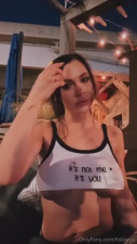 Taylor Sis Displays Her Underboobs Outdoors