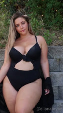 Ellanabryan Looks Sexy In Black Swimsuit