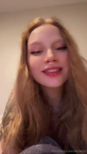 Xbunny Teases Her Cleavage