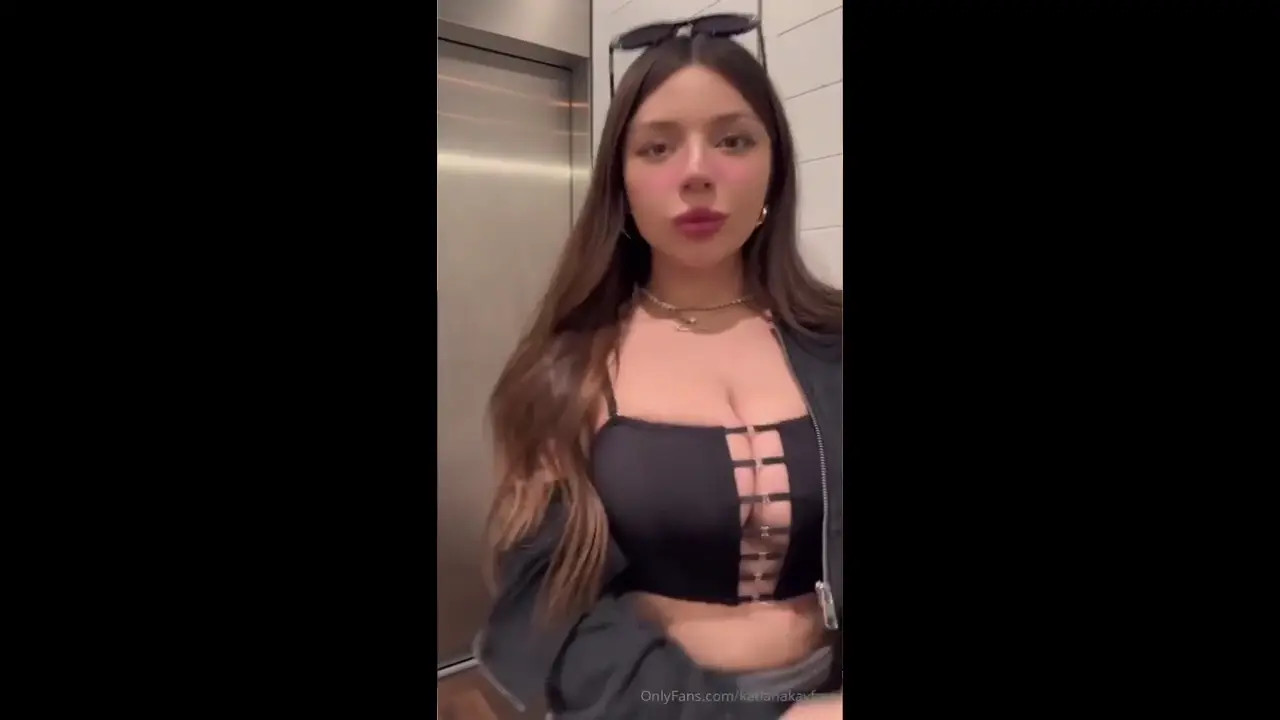 Sexy Katiana Kay Gets Pounded In The Elevator - ePornLeak