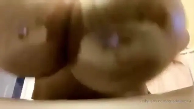 Xrisdelarosa Bounces Oiled Boobs - ePornLeak