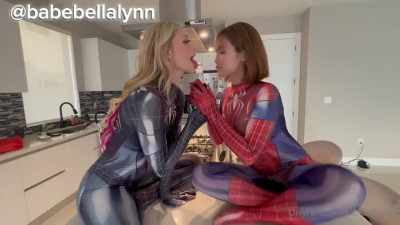Imyujia And Babe Bella Lynn Naughty Spider Girls