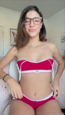 Allybean Pulls Down Her Panties