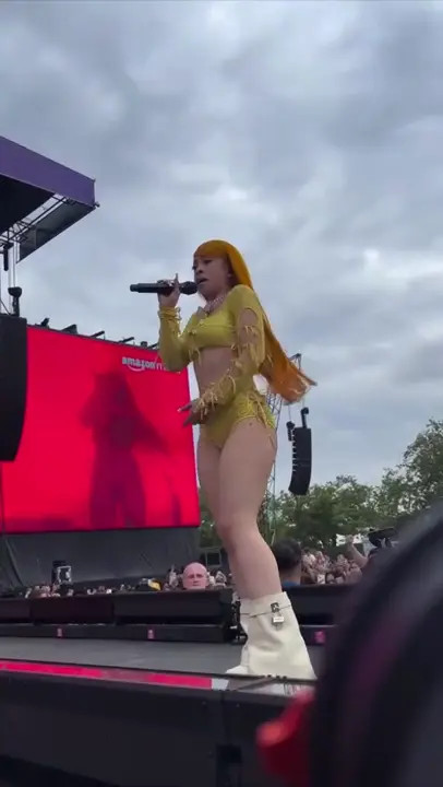 Ice Spice in Hot Outfit At Her Concert - ePornLeak