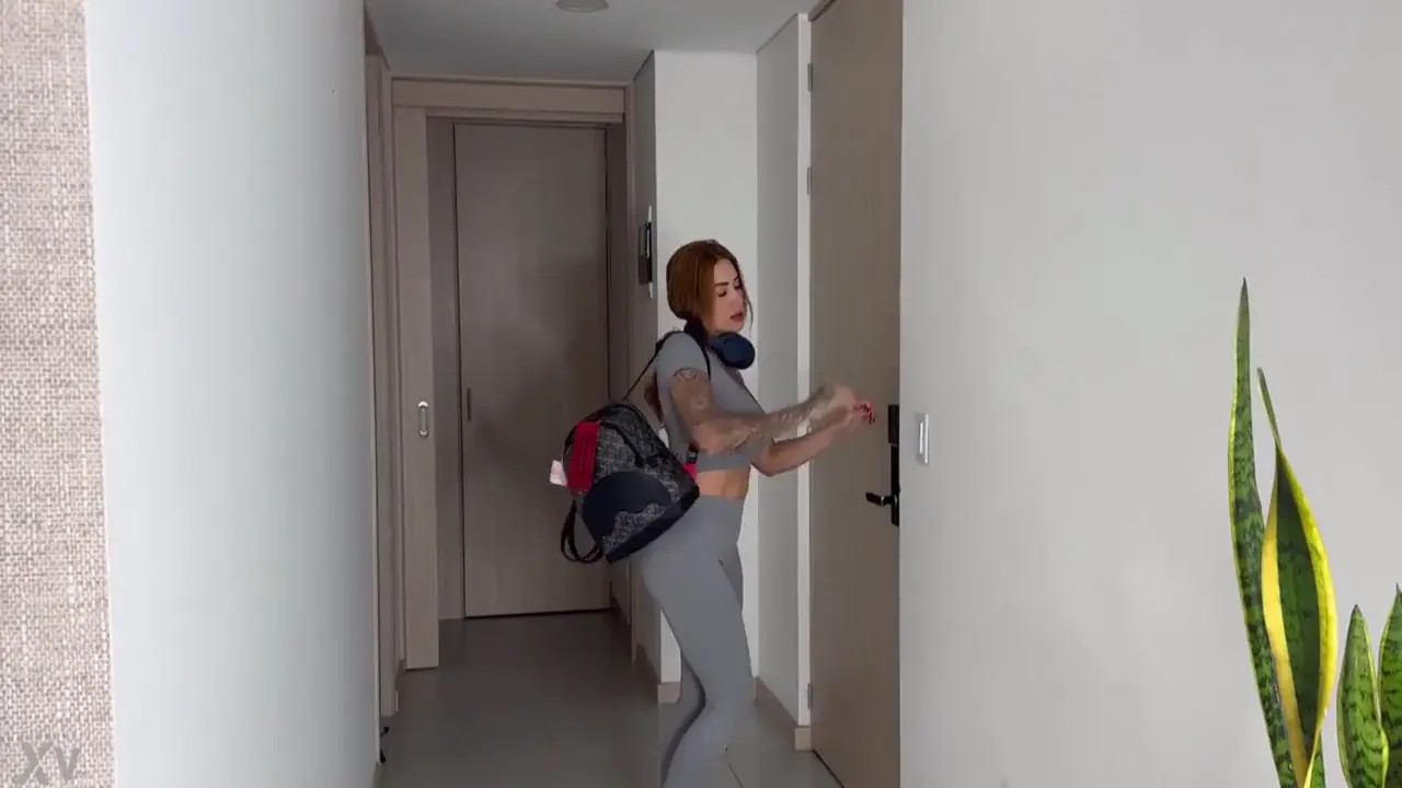 BBC Wrecks Sara Blonde’s Pussy - ePornLeak