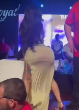 Cardi B Twerking Her Ass In An Event