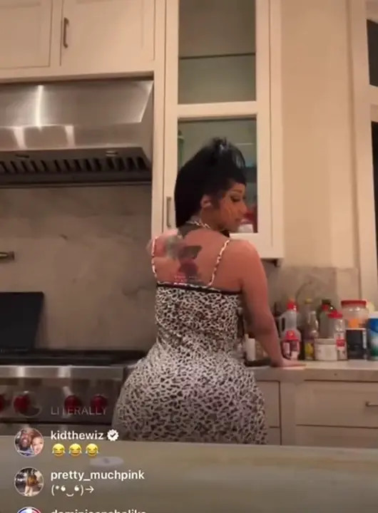 Cardi B Shakes Her Ass In The Kitchen - ePornLeak