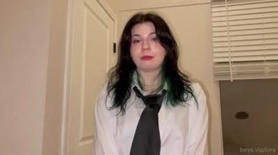 Smolbey Gives Head While On Her Knees