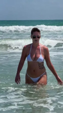 Wanderingrvbabe Bounces Her Tits On The Beach