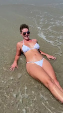 Wanderingrvbabe Shows Off Her New Bikini