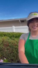 Subway Girl Salomelons Gets Rammed At Work