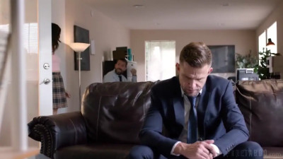 Vince Karter Wrecks Gal Ritchie On The Sofa