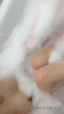 Mikamikatntntn Teases Nude Body In Tub