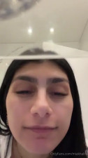 Big Tits Mia Khalifa Reads A Book Naked