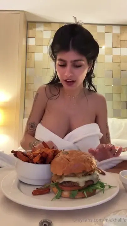 Mia Khalifa Eats Dinner With Tits Out - ePornLeak