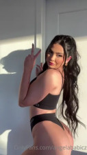 Angelababicz Poses Sexily In Her Bikini