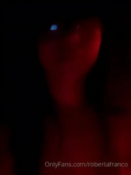 Roberta Franco Pole Dancing At A Party - ePornLeak