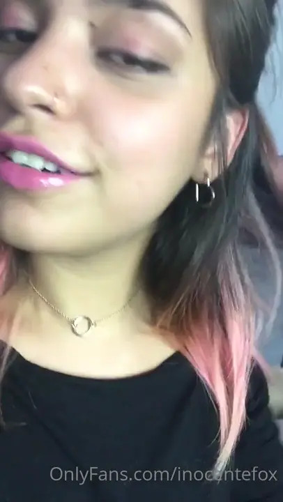 Inocente Fox Strips And Spreads Her Ass - ePornLeak