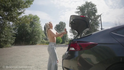 Kaylee Killion Struts Naked At The Lake