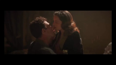 Emilia Clarke Sleeps With Her Painter