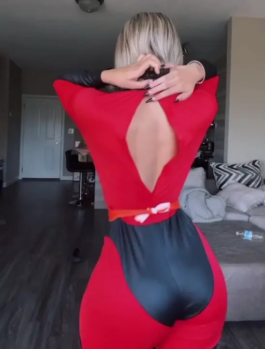 Justtpeachhyy As A Sexy Elastigirl - ePornLeak
