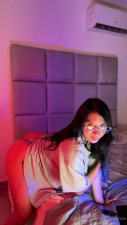 Jenniponce Arches Her Body