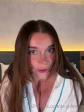 Lusty DaisyDrewuk's Hotel Sex Tape