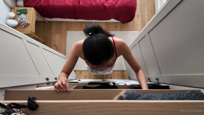 Luna Okko Has Sex In The Closet