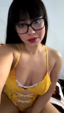 Roberta Franco Rubs Pussy With A Vibrator