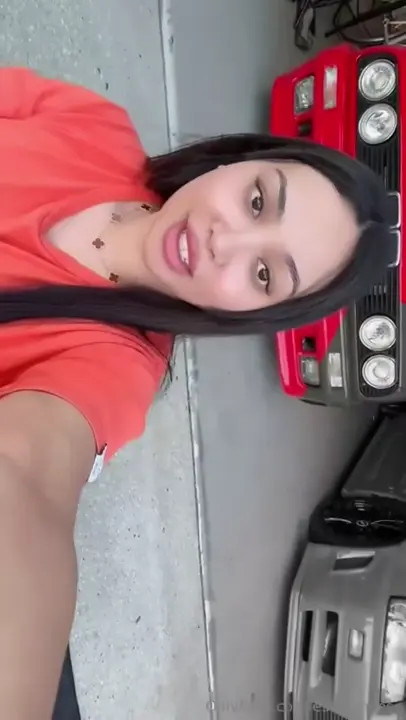 E30princess Goes To The Car Shop - ePornLeak