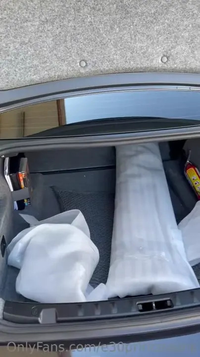 E30princess Gives Her Car A Customization - ePornLeak