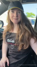RedheadWinter Fucks And Sucks In The Car