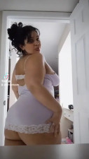 Beautybygen92 Teases Her Booty In Lingerie