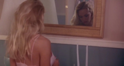 Pamela Anderson Has Sex On Top