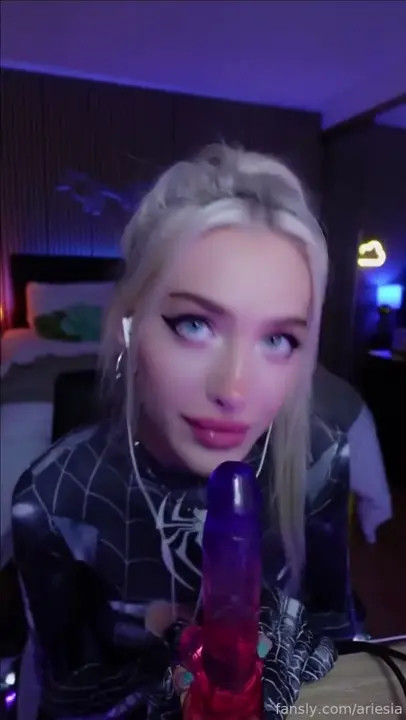Alexandra Marianna Sucks A Dildo As Spidergirl - ePornLeak
