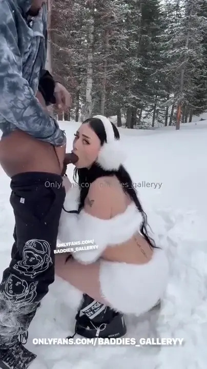 Auhneesh Nicole Gets Doggy Fucked On The Snow - ePornLeak