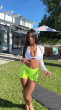 Yoga Instructor Rams Autumn Falls Outdoors