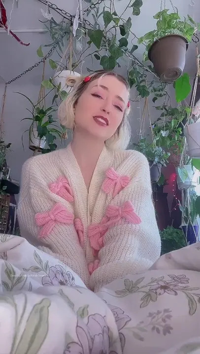 AdorableAmy Humps And Blows Her Dildo - ePornLeak