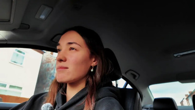 CheekyMZ Makes Her Pussy Cum In The Car
