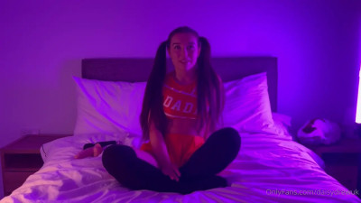 DaisyDrewuk Bangs Herself With A Dildo