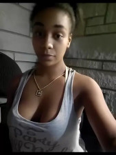 Pinkydollnpc Smokes And Flaunts Her Body