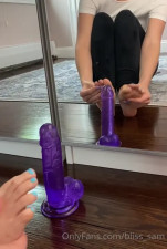 Sams_soles21 Fucks A Dildo With Her Feet